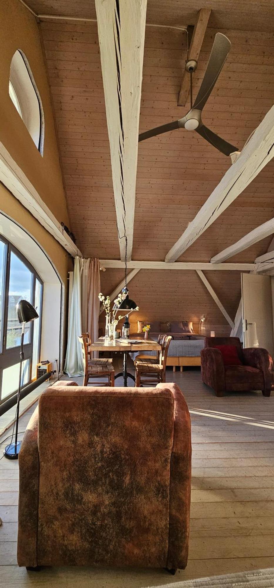 Blue Wall Bnb Gebenstorf ภายนอก รูปภาพ