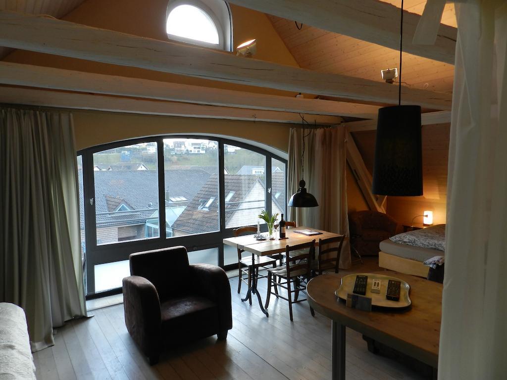 Blue Wall Bnb Gebenstorf ห้อง รูปภาพ