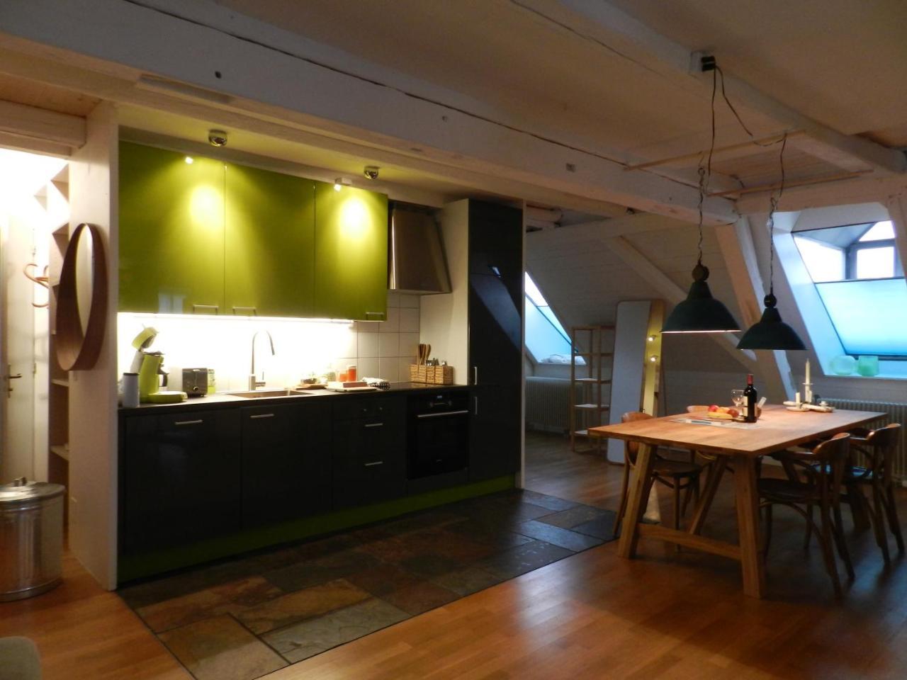 Blue Wall Bnb Gebenstorf ภายนอก รูปภาพ