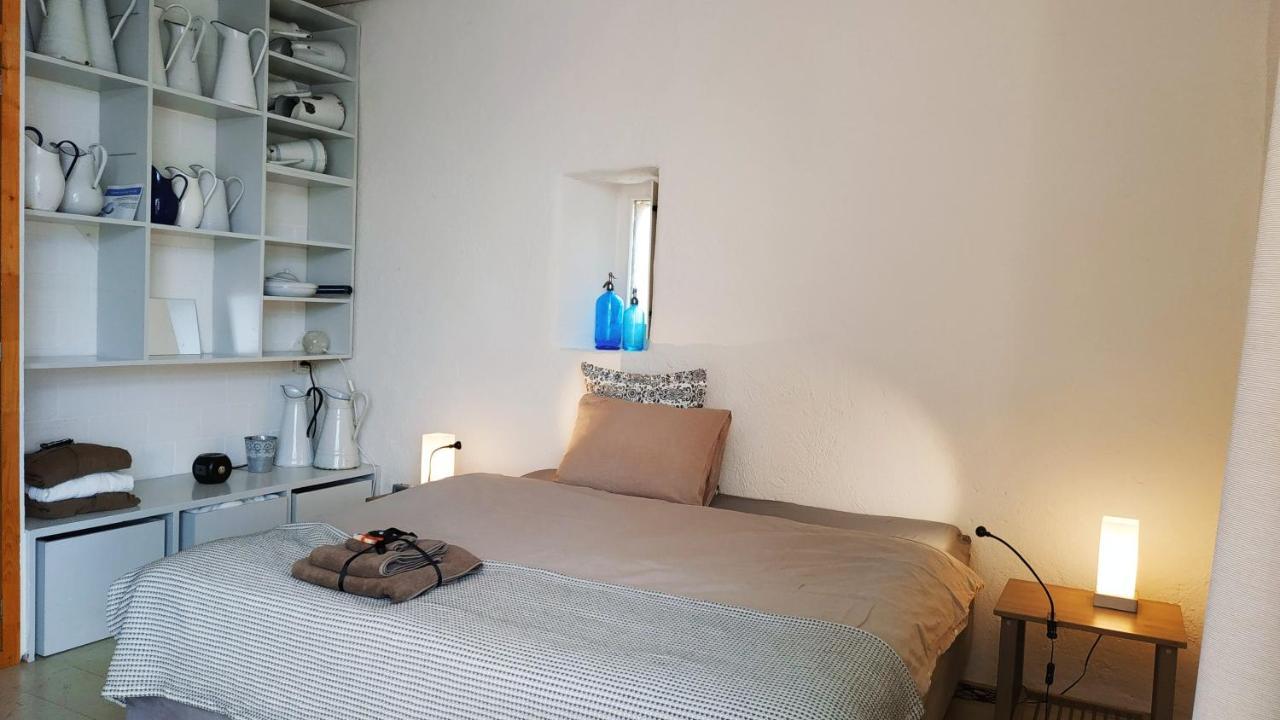Blue Wall Bnb Gebenstorf ภายนอก รูปภาพ