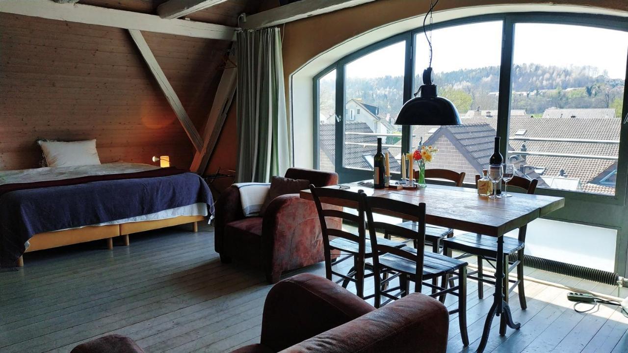Blue Wall Bnb Gebenstorf ภายนอก รูปภาพ