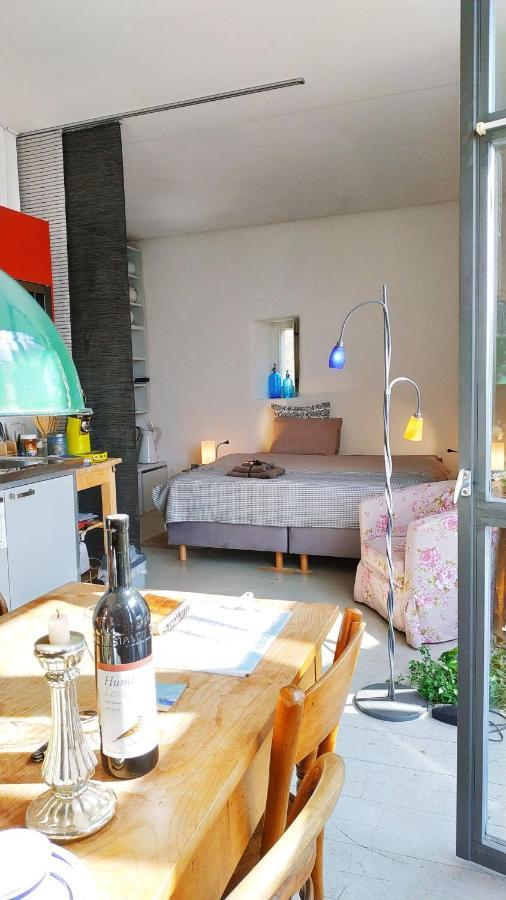 Blue Wall Bnb Gebenstorf ภายนอก รูปภาพ